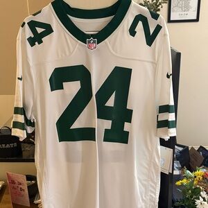 HOF CB Darrelle Revis jersey
